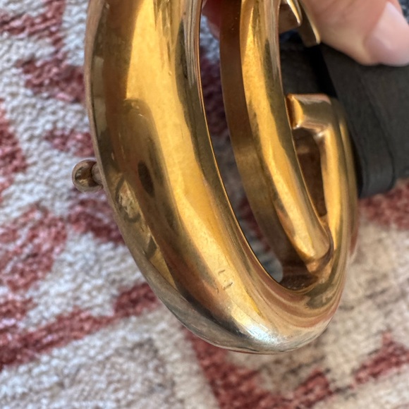 Gucci Black Leather Belt with Gold Double G Buckle - Picture 4 of 4